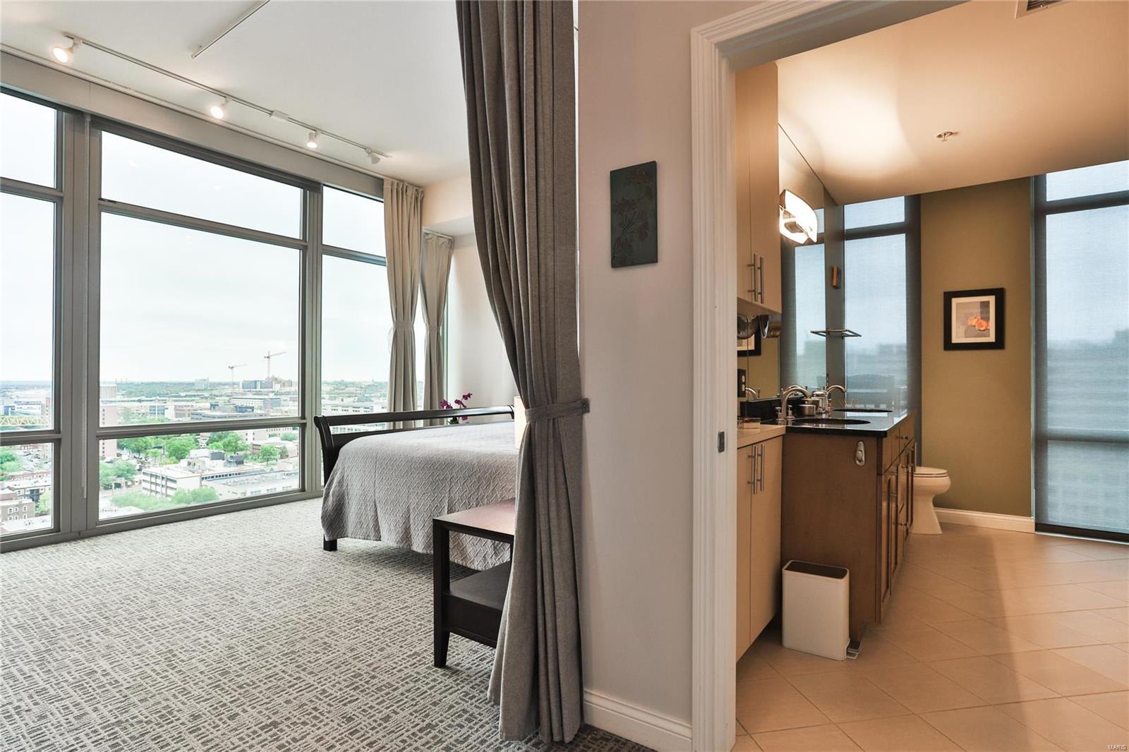 Park East Tower - Residential