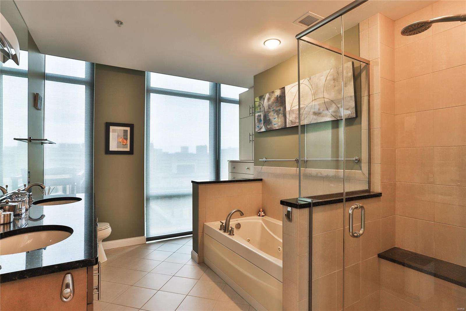 Park East Tower - Residential