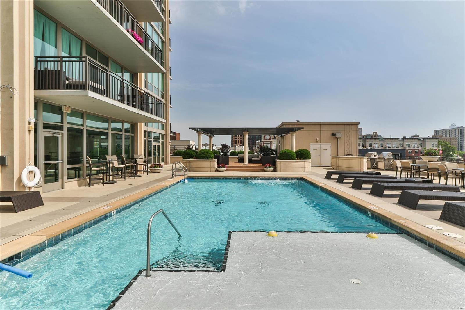 Park East Tower - Residential