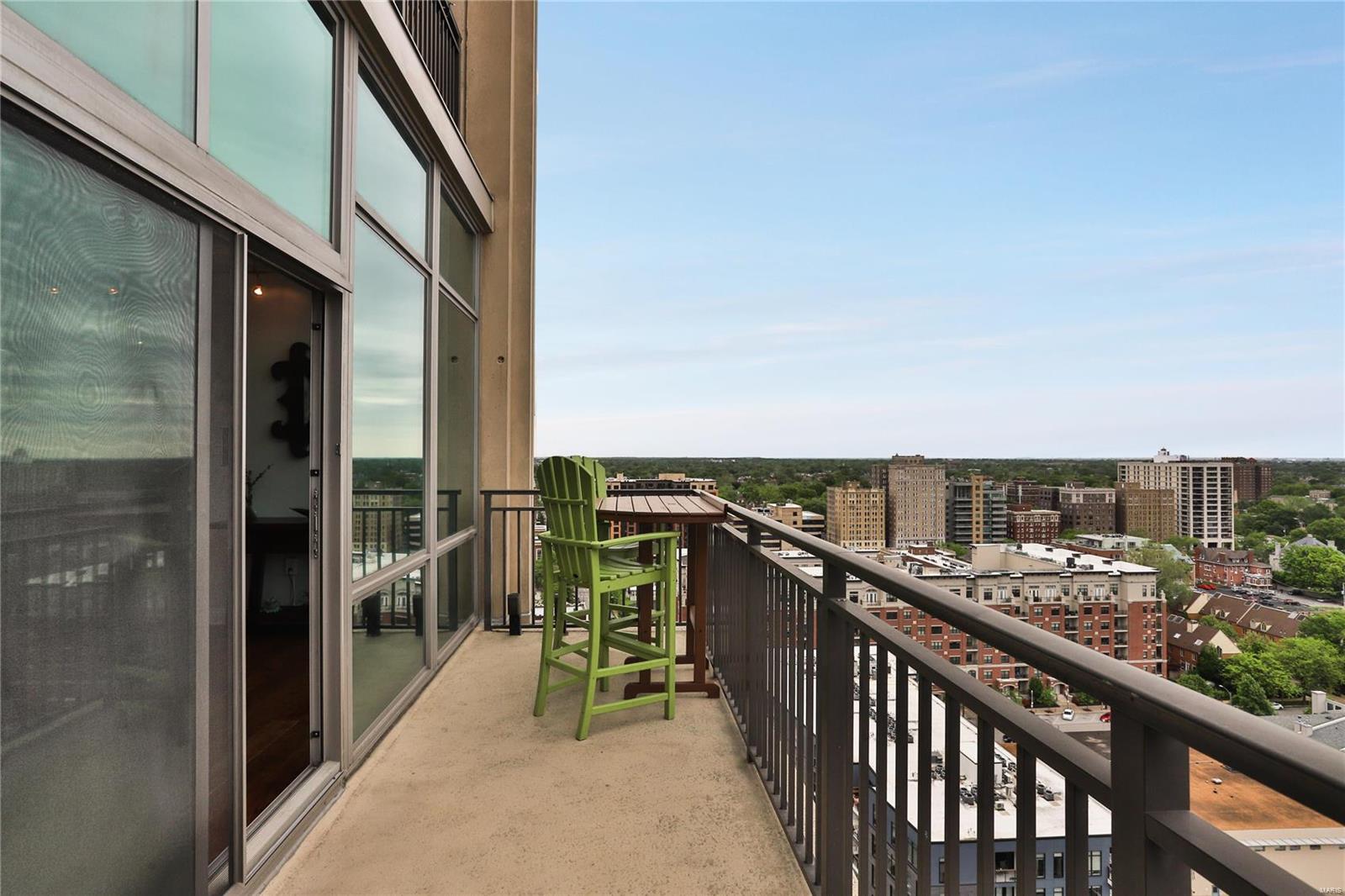 Park East Tower - Residential