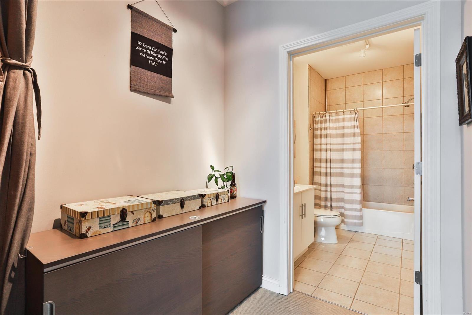 Park East Tower - Residential