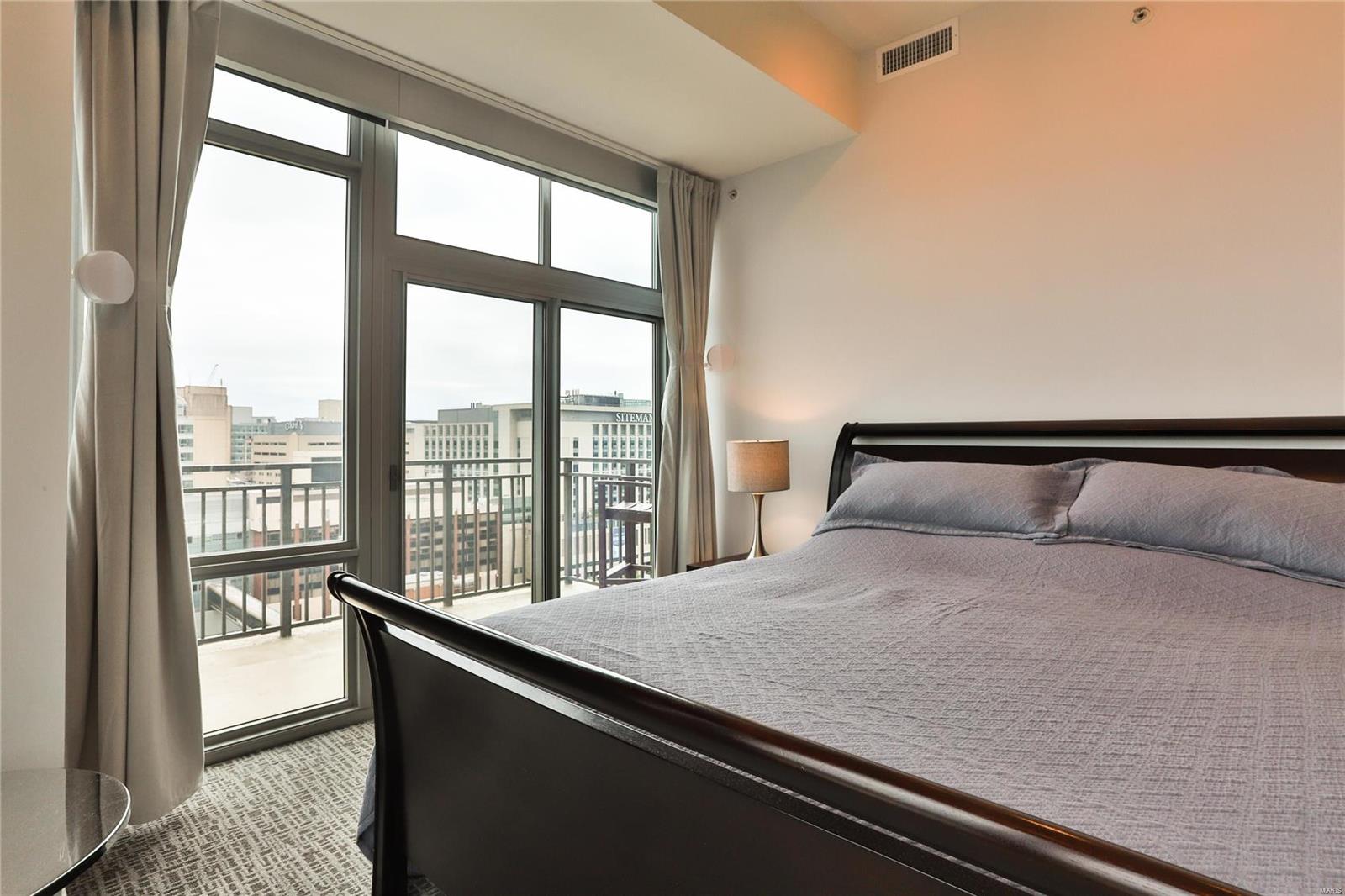 Park East Tower - Residential