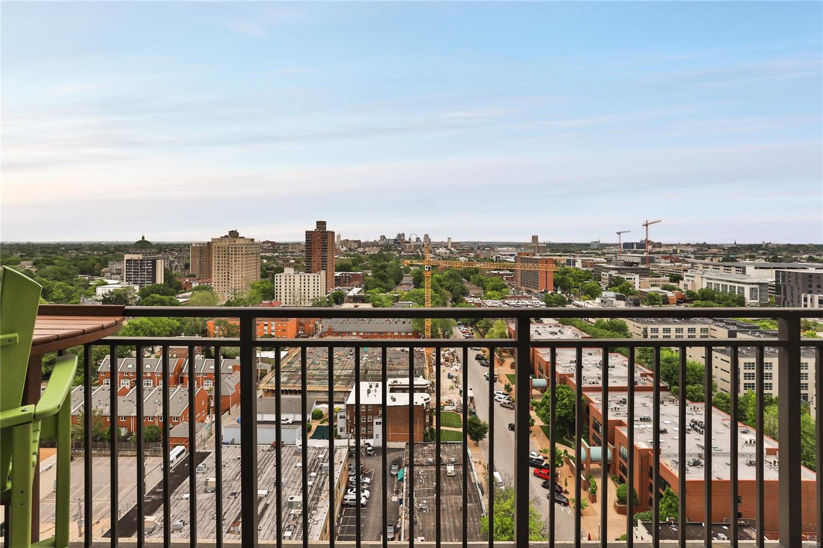 Park East Tower - Residential