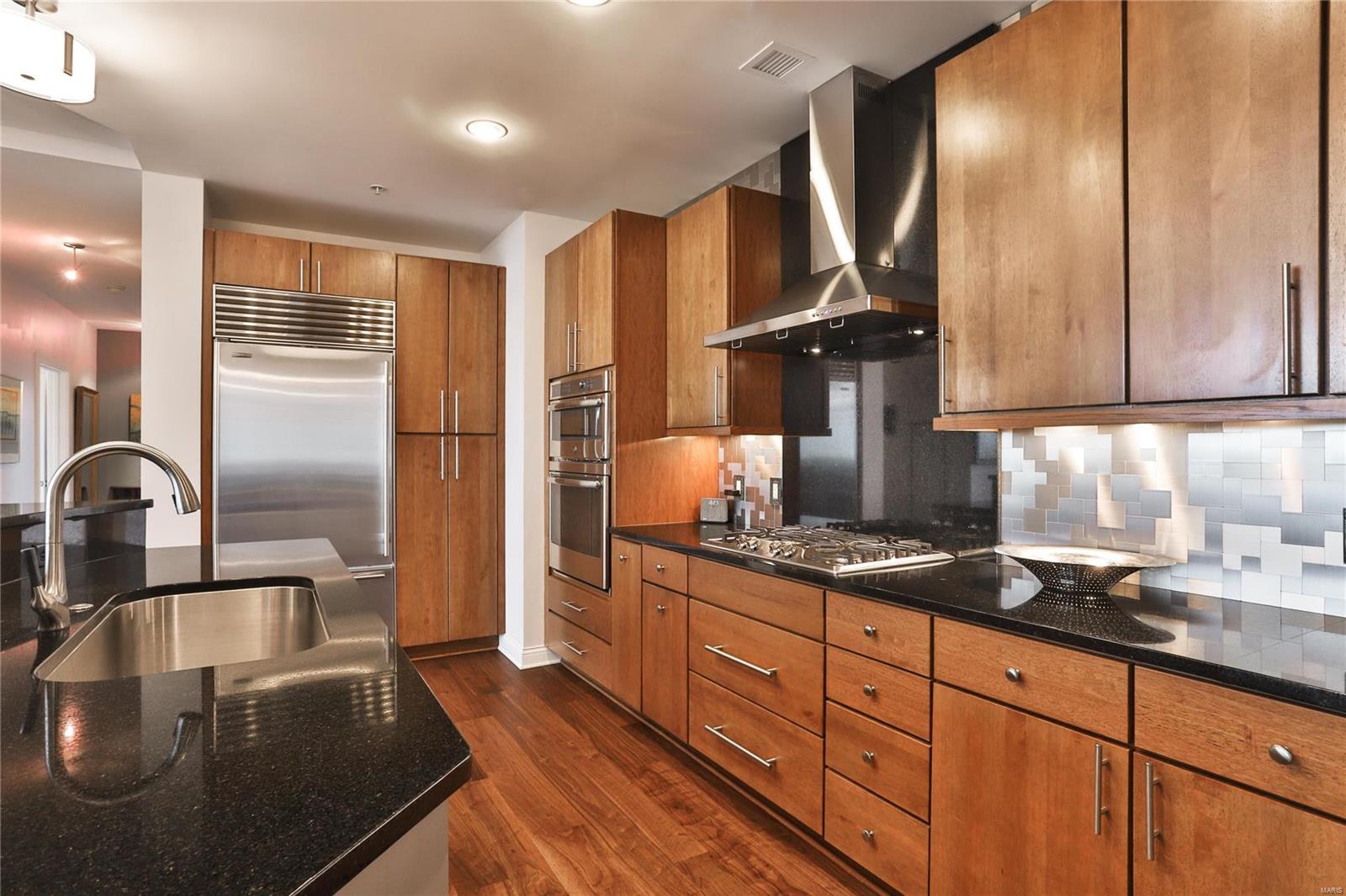 Park East Tower - Residential