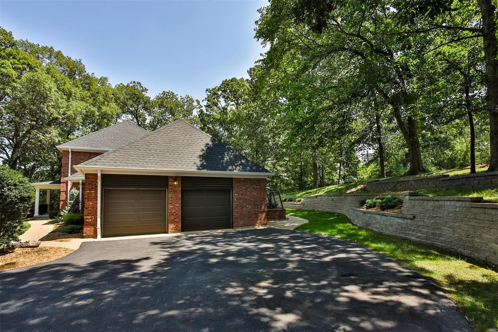 Chesterfield Lakes - Residential