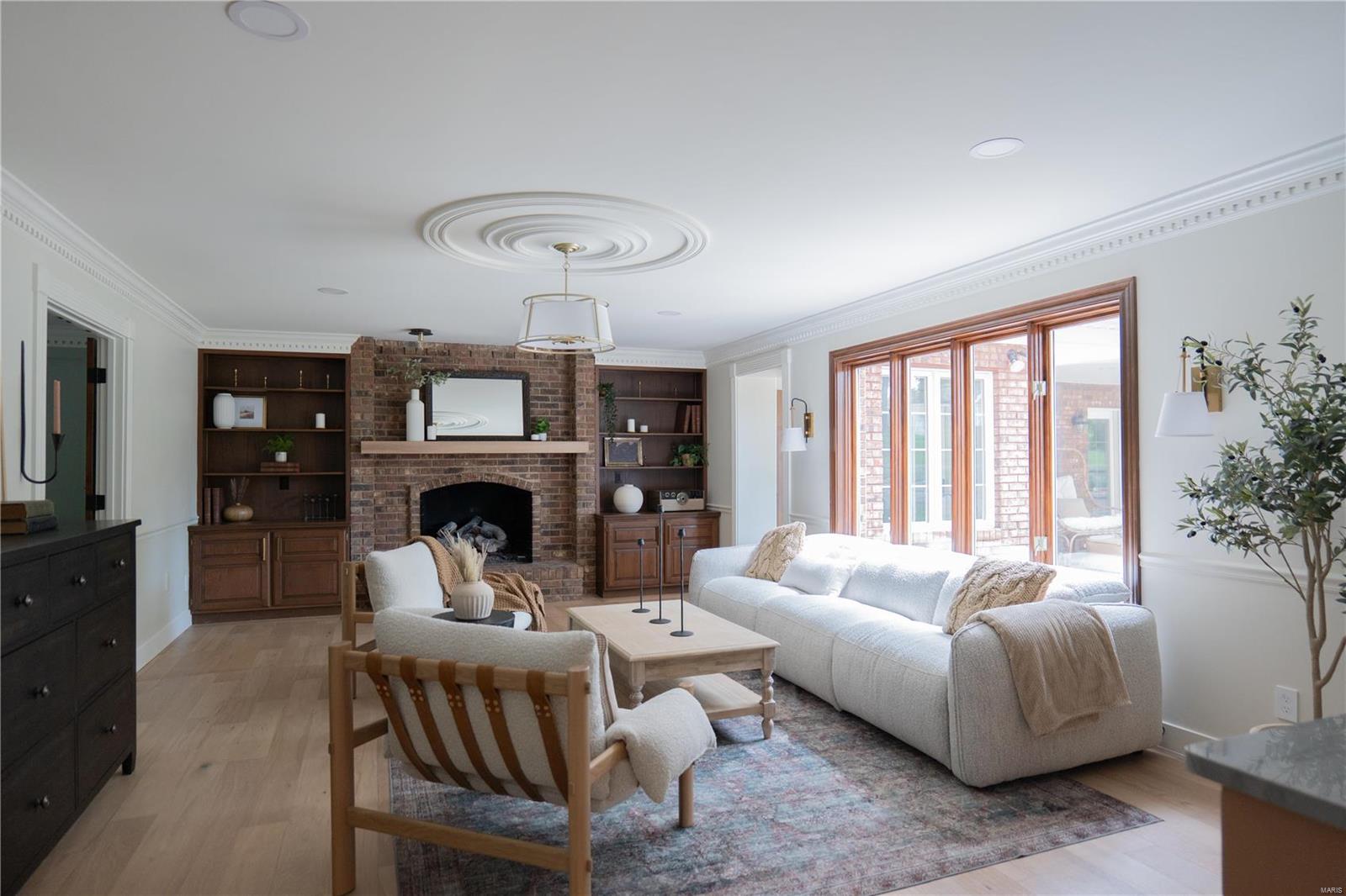 Chesterfield Lakes - Residential