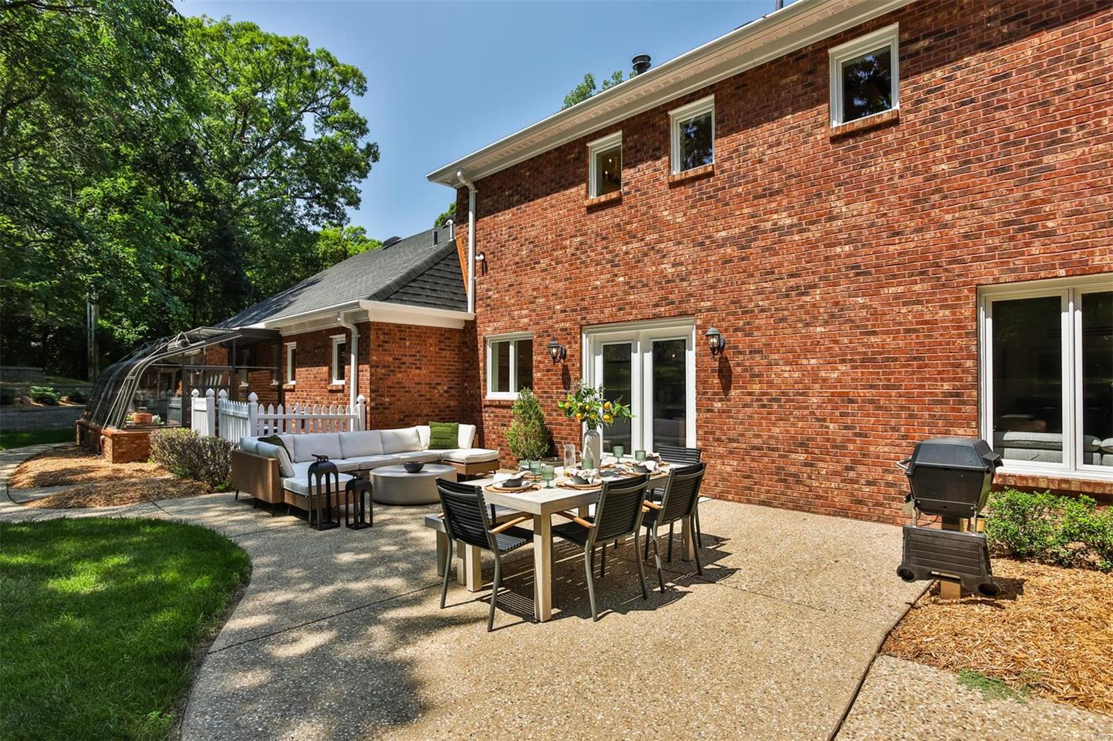 Chesterfield Lakes - Residential