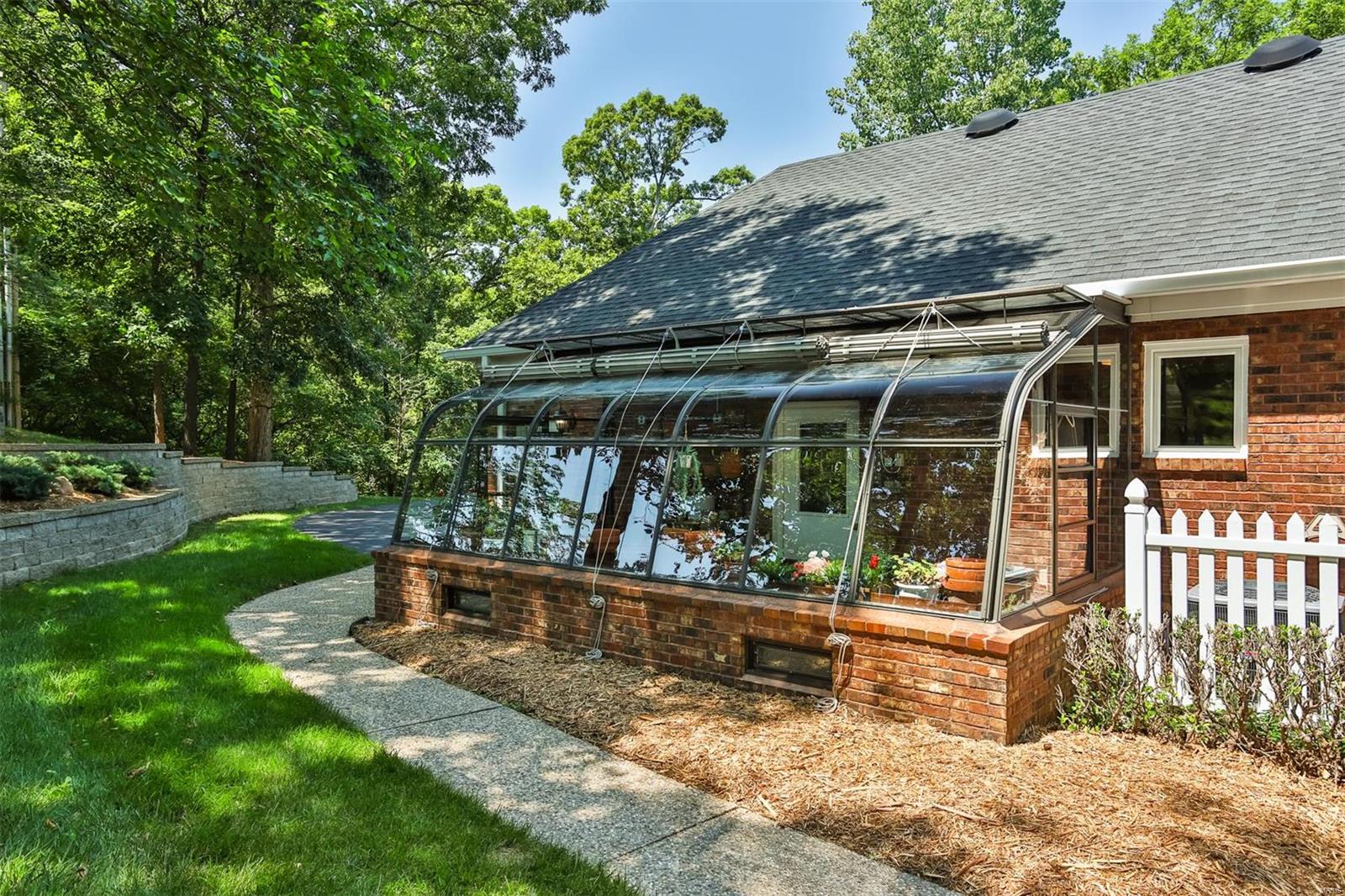 Chesterfield Lakes - Residential