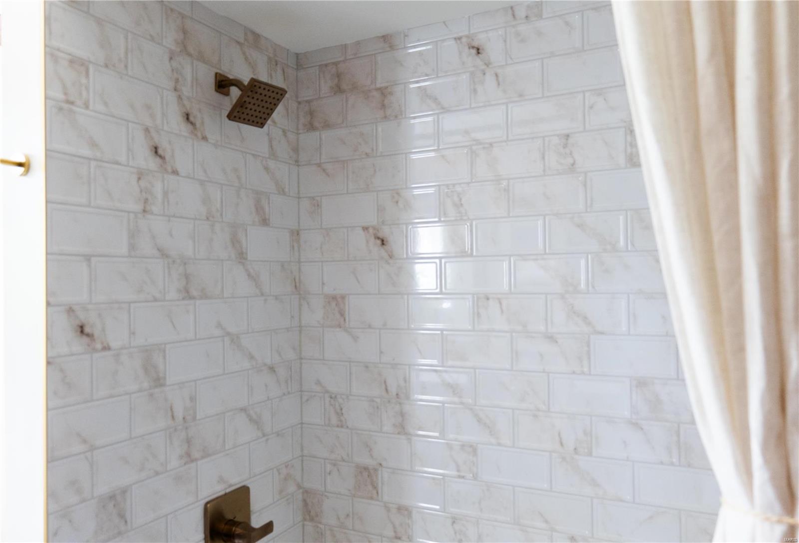 Chesterfield Lakes - Residential