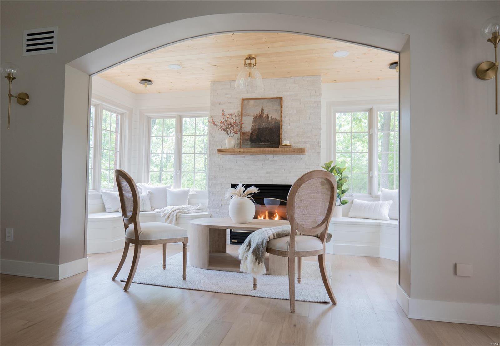 Chesterfield Lakes - Residential