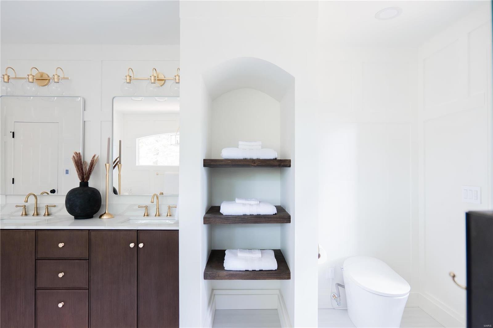 Chesterfield Lakes - Residential