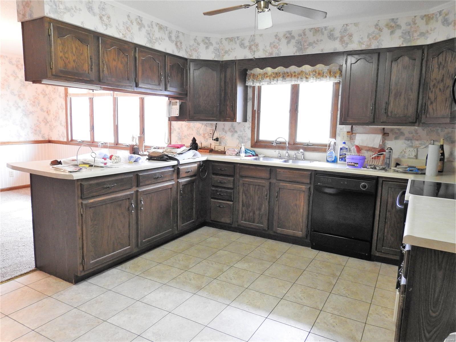 SANDS ACRES - Residential