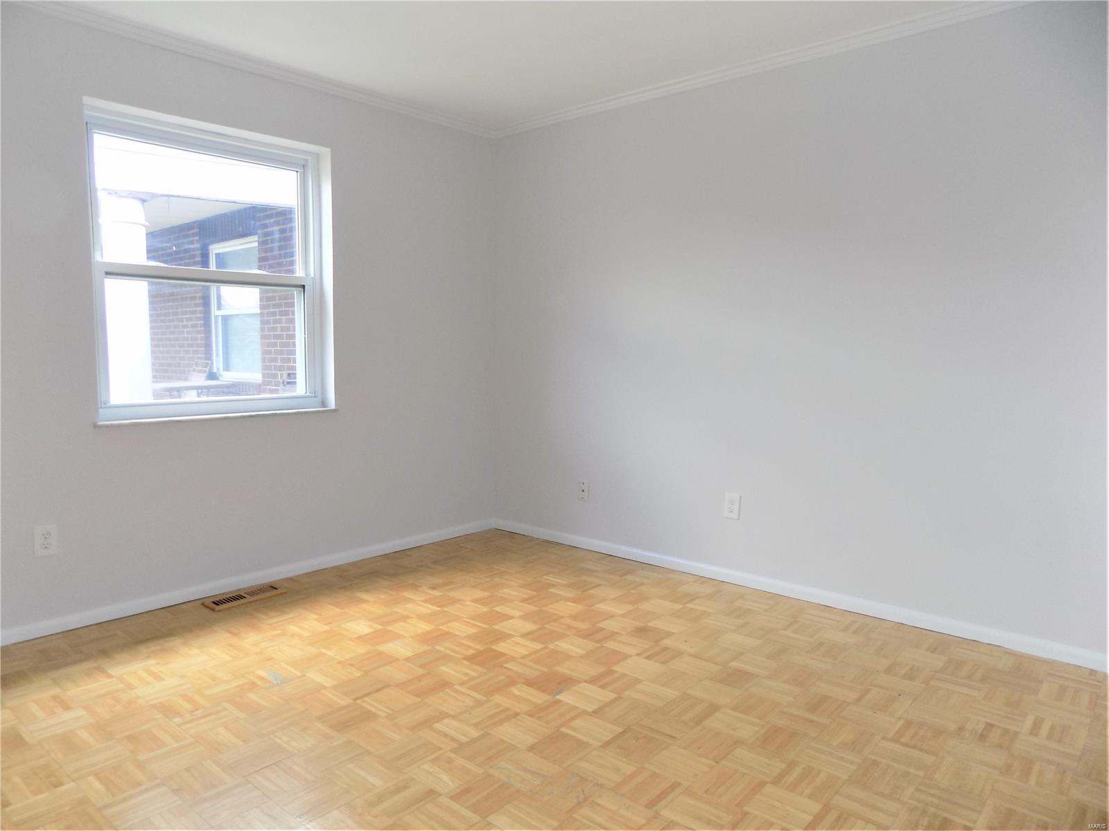 Lin Capri Condo - Residential