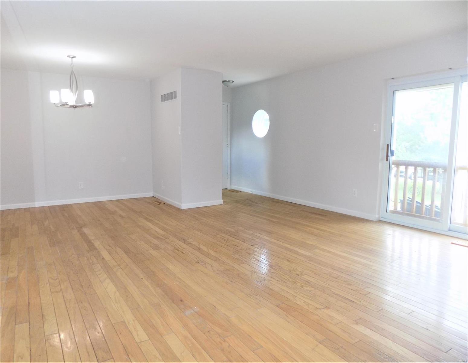 Lin Capri Condo - Residential