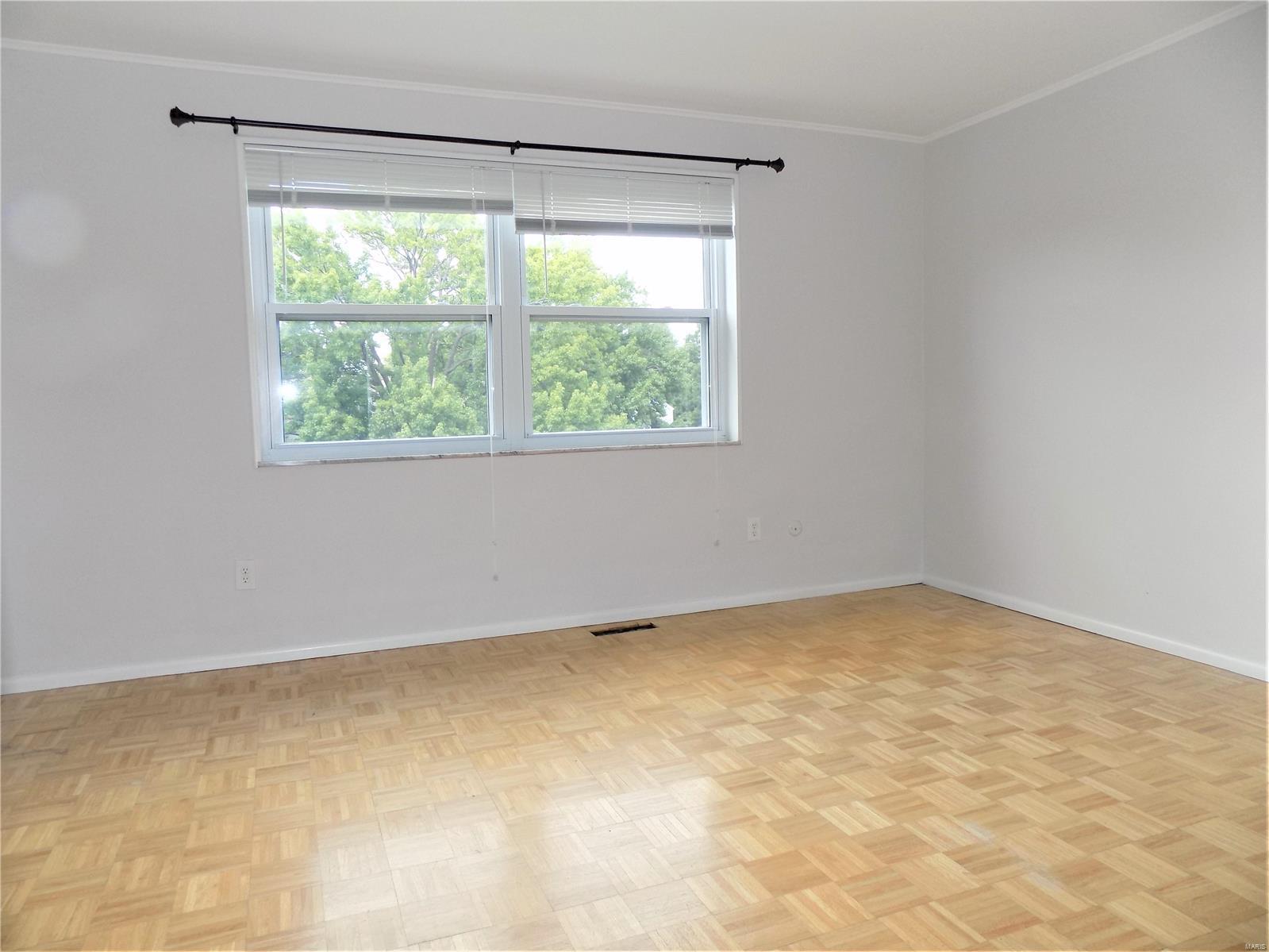 Lin Capri Condo - Residential