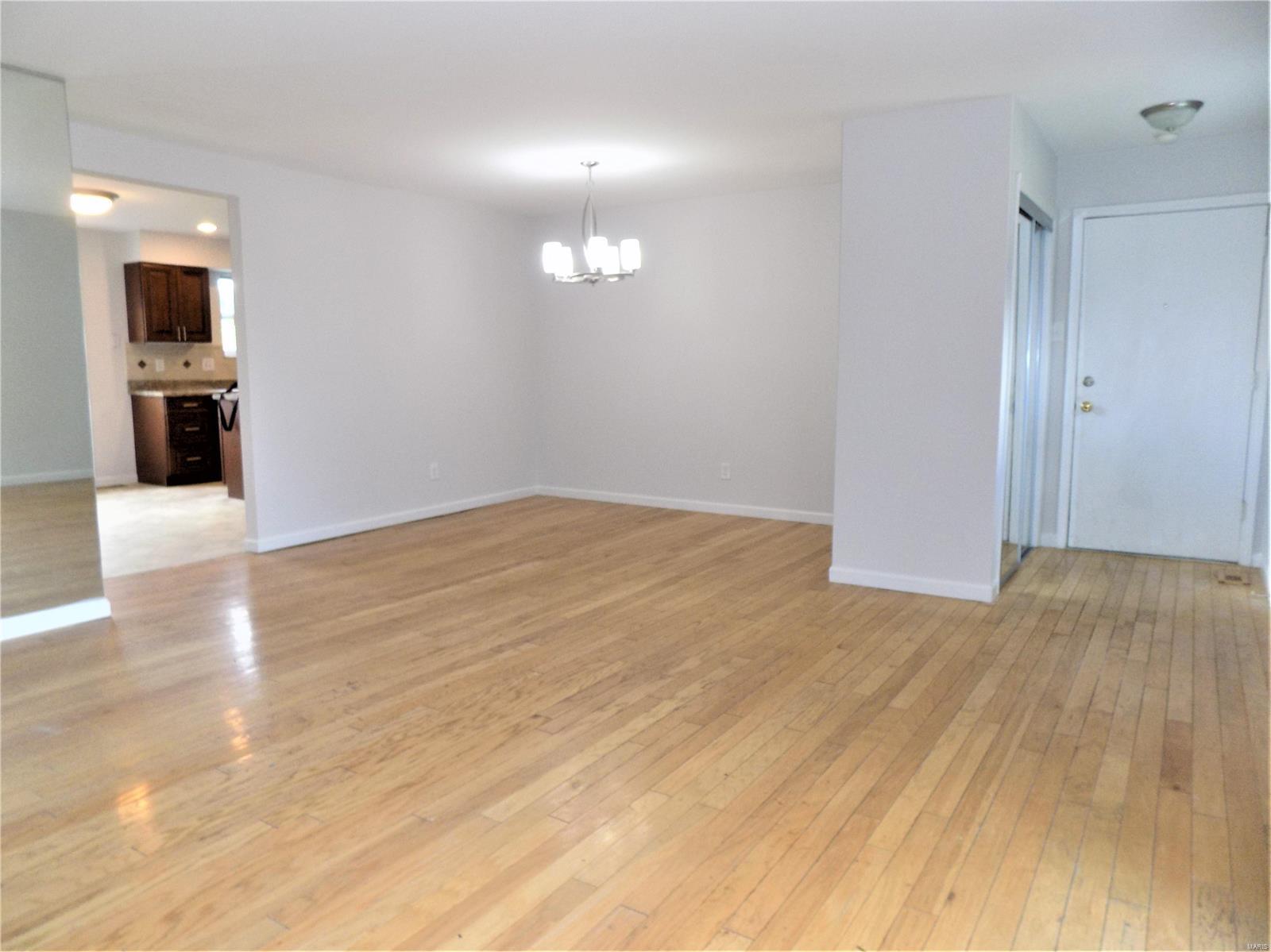 Lin Capri Condo - Residential