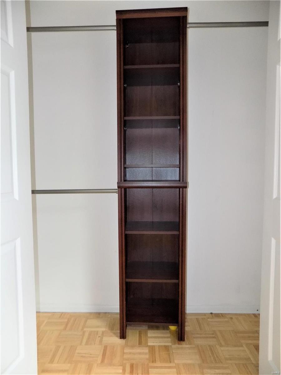 Lin Capri Condo - Residential