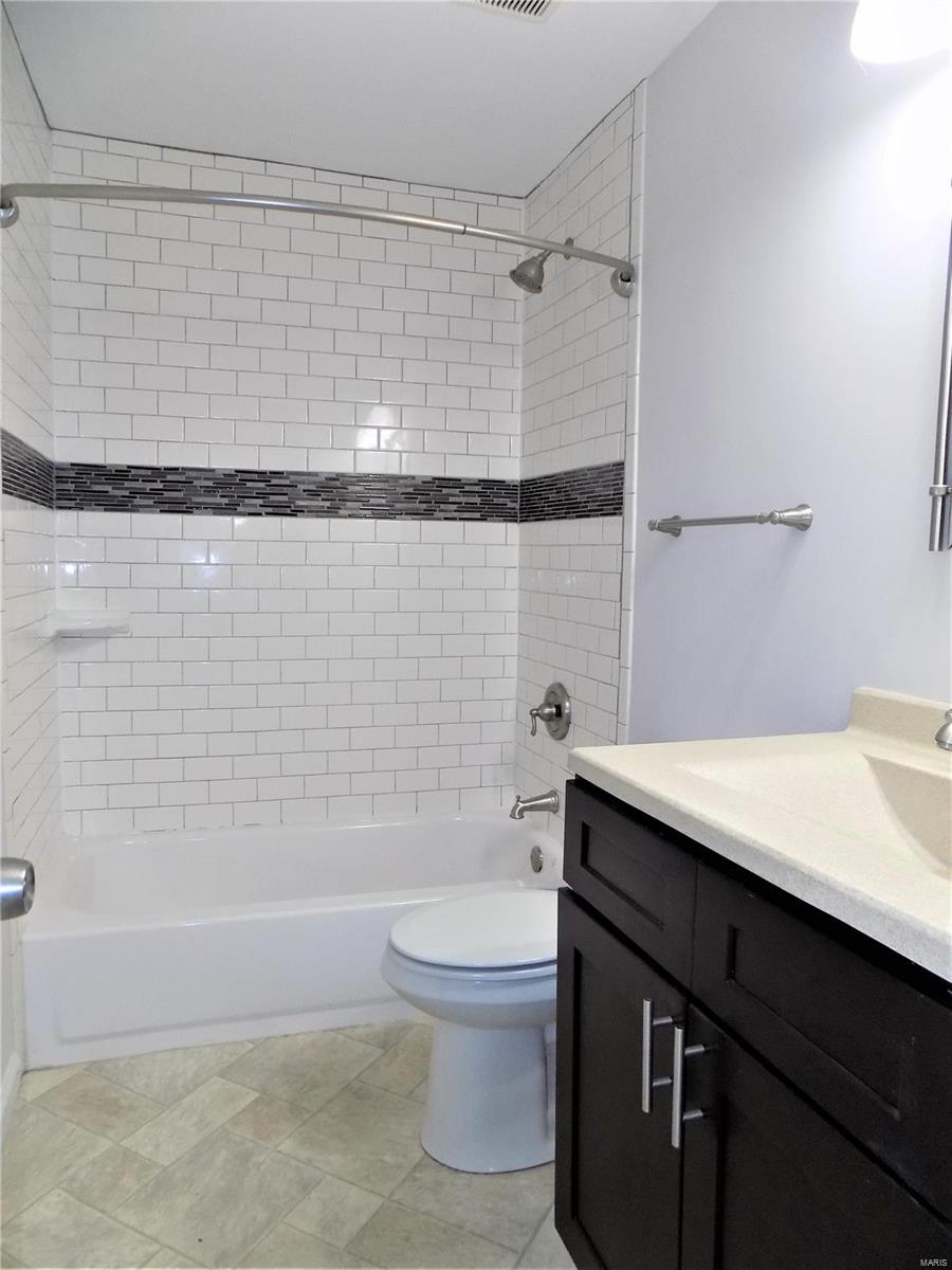 Lin Capri Condo - Residential