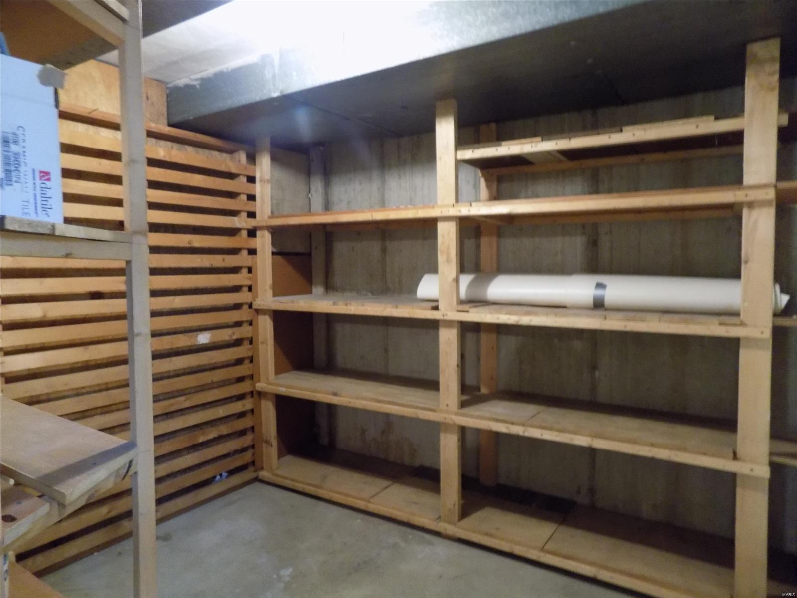 Lin Capri Condo - Residential