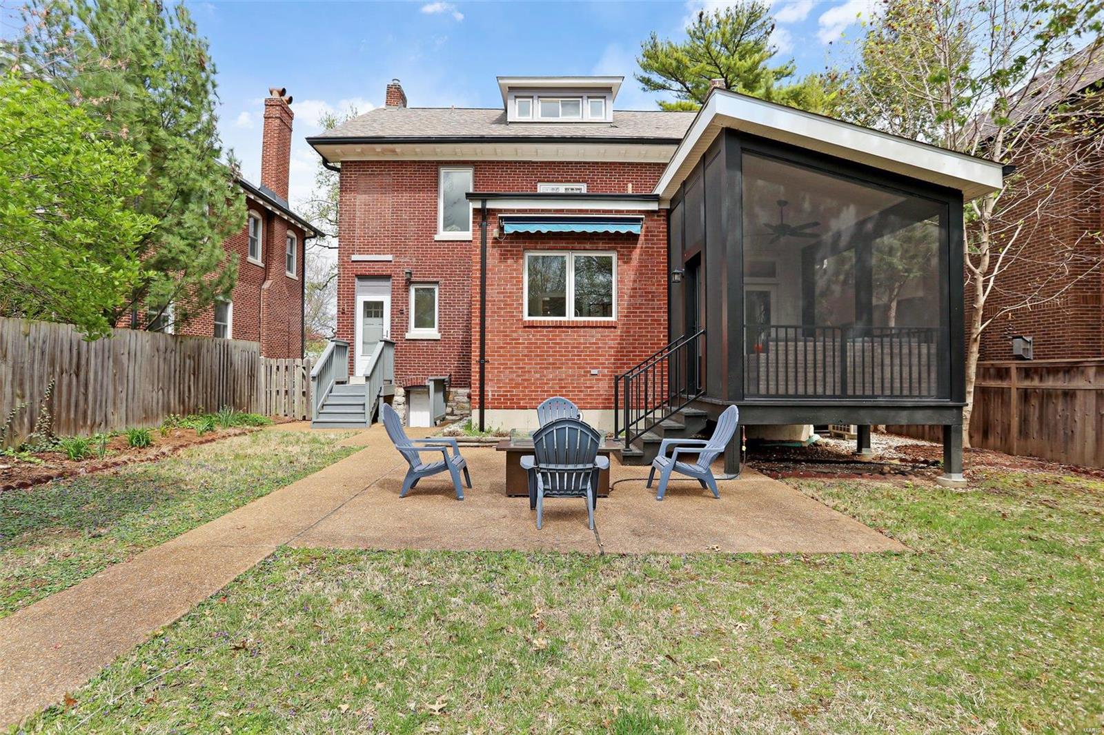 Hillcrest - Residential