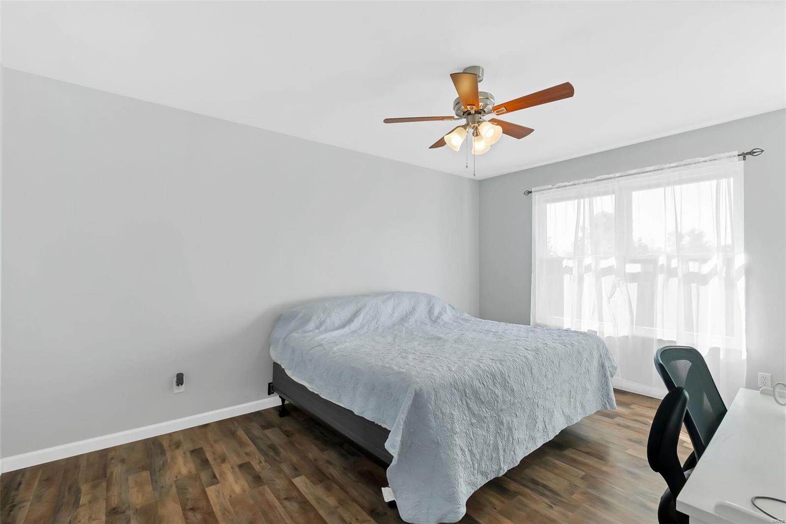 Lakeside Manor - Residential