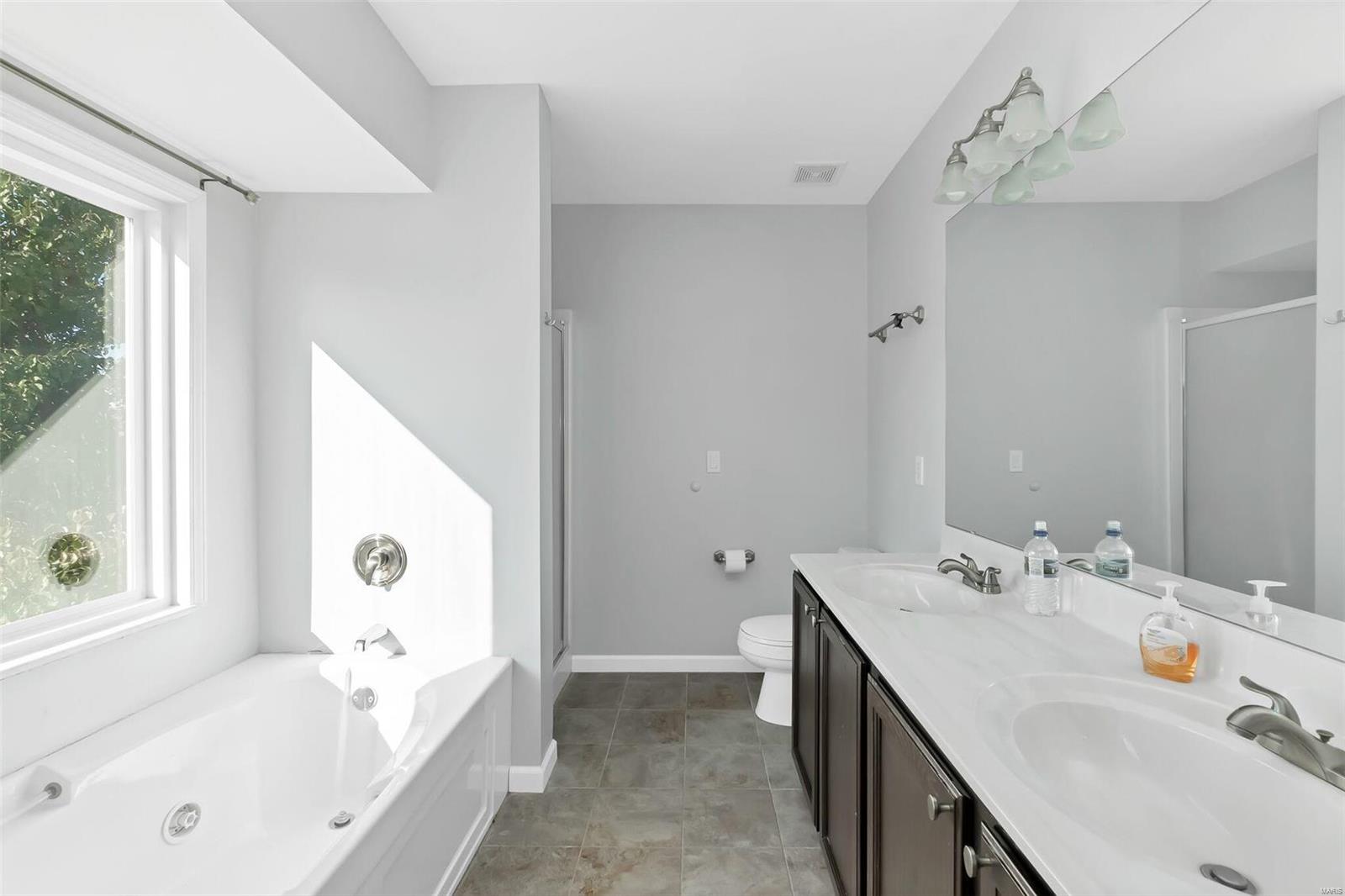 Lakeside Manor - Residential