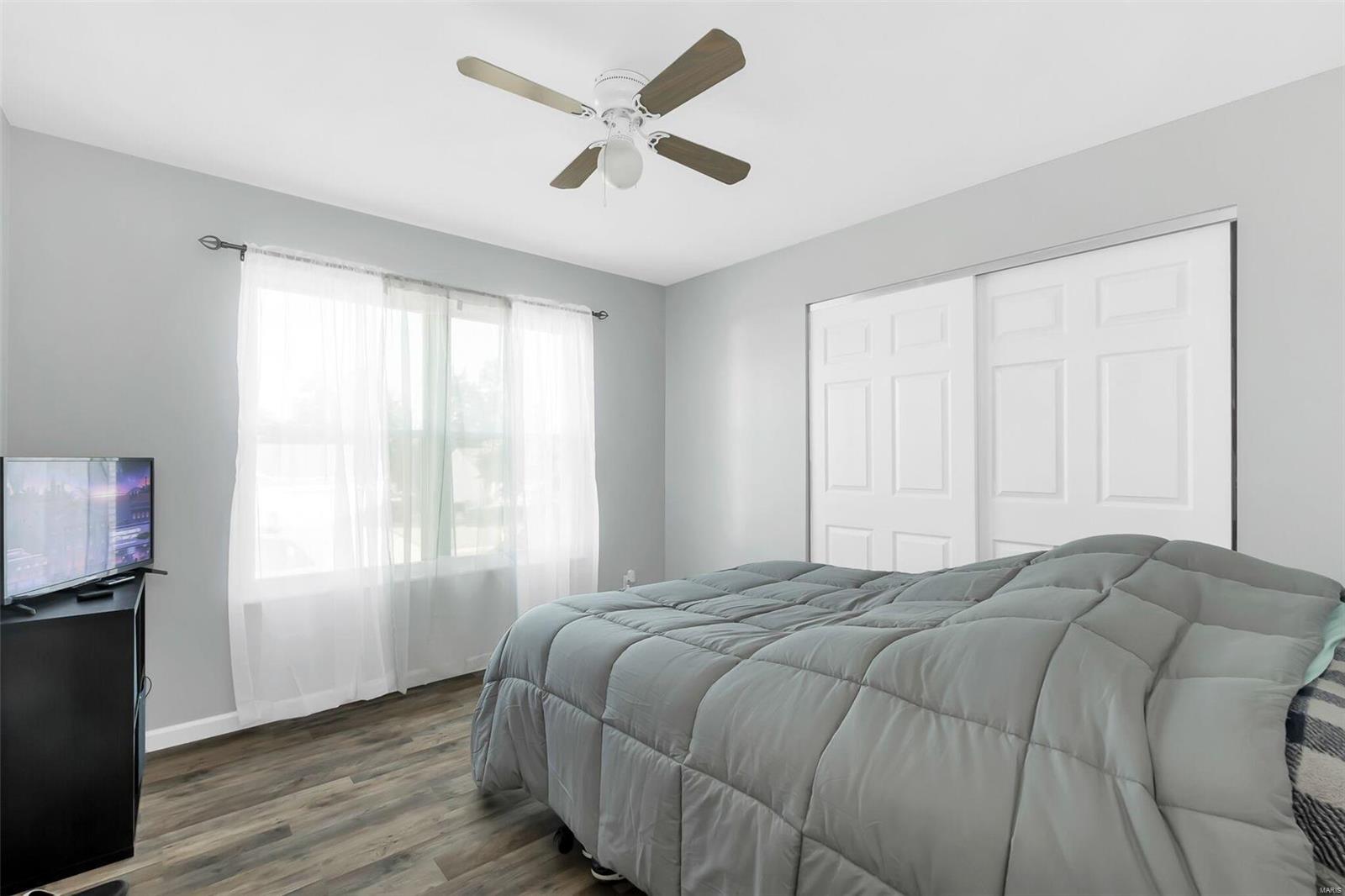 Lakeside Manor - Residential