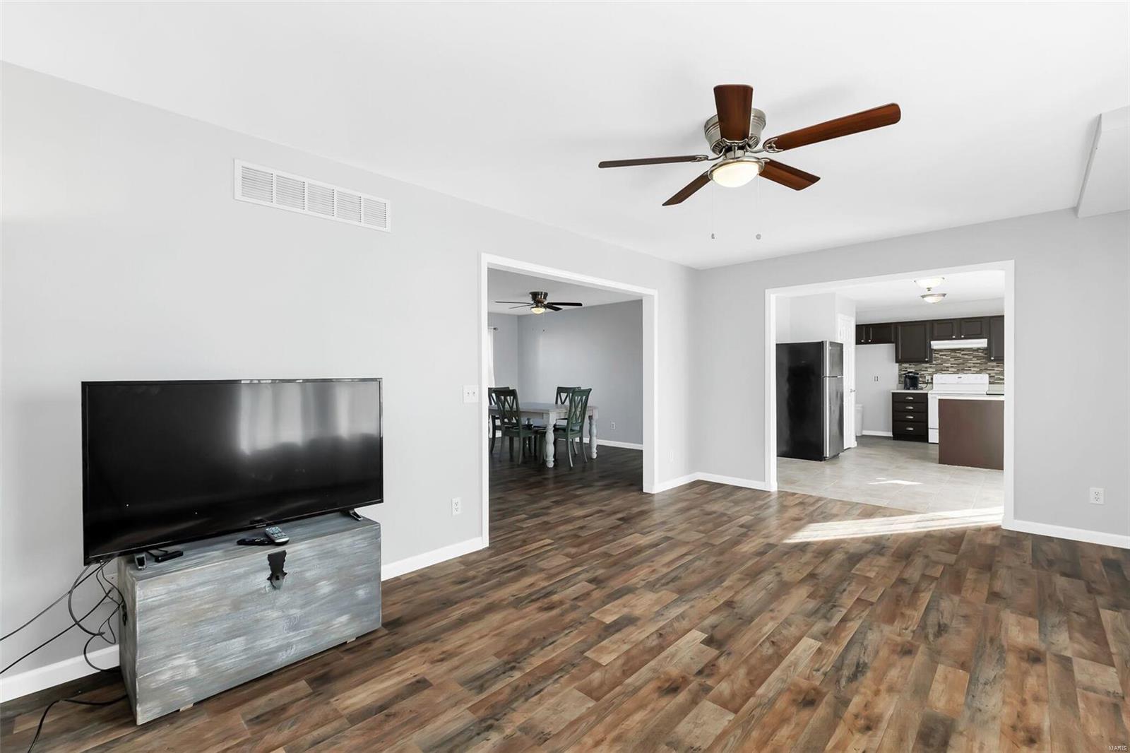 Lakeside Manor - Residential