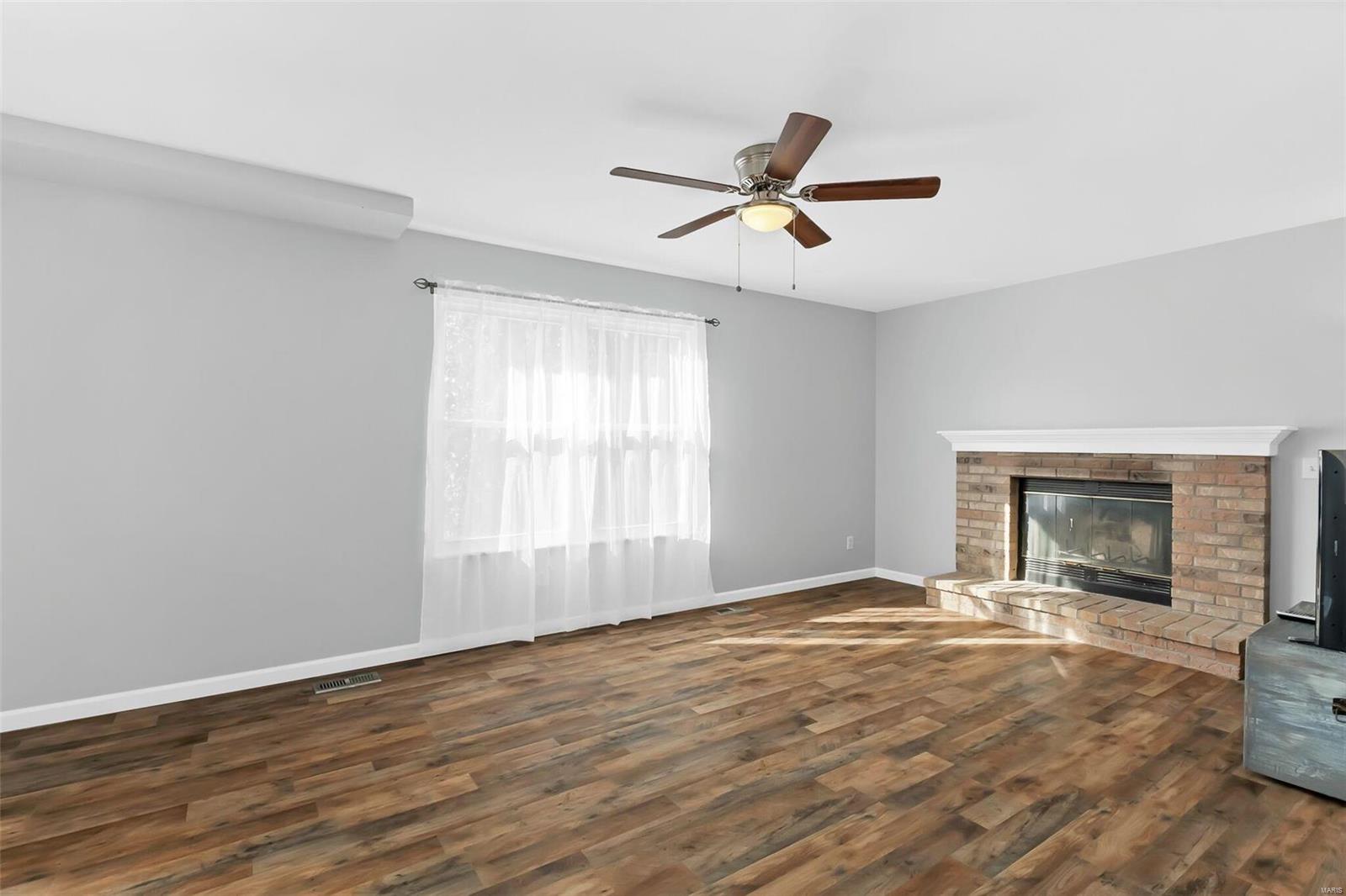 Lakeside Manor - Residential