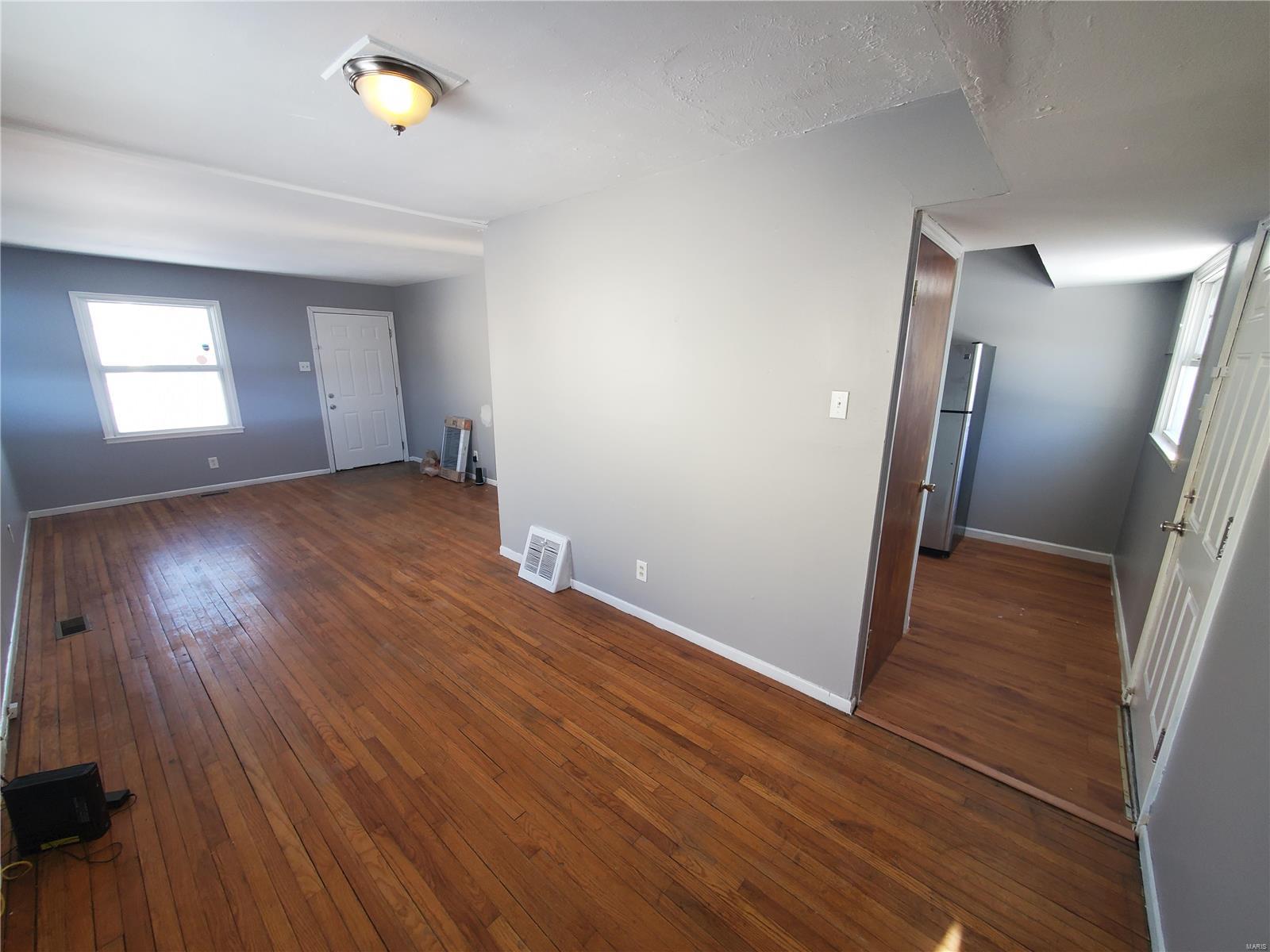 GLASGOW VILLAGE UNIT NO 4 - Residential