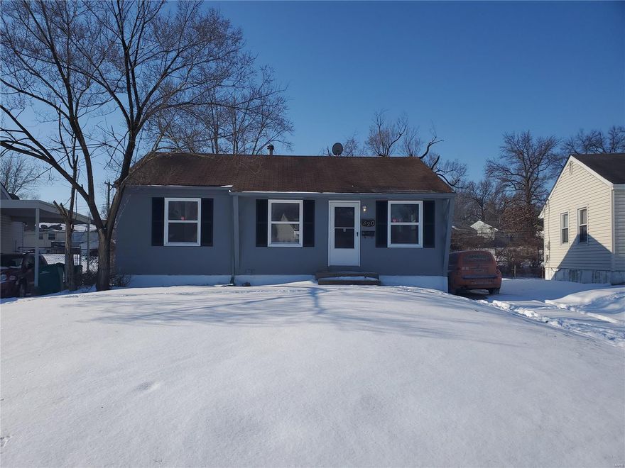 Cute investment home in a quiet cul de sac, Recently renovated. Occupied and rent is $845 a month. Tenant is responsible for all utilities and lawn care.
Please do not disturb the residents.