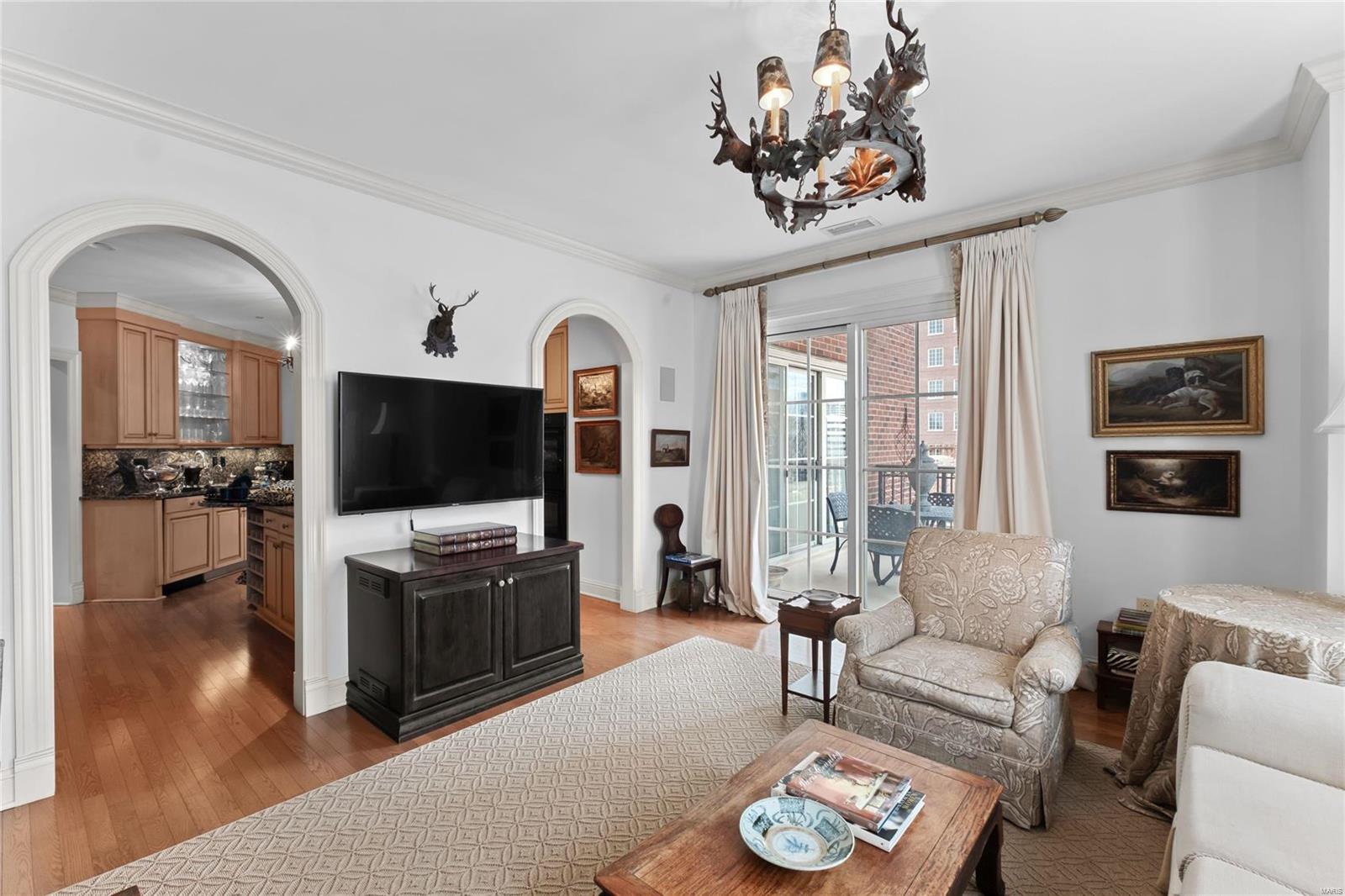 Plaza In Clayton A Condo The - Residential