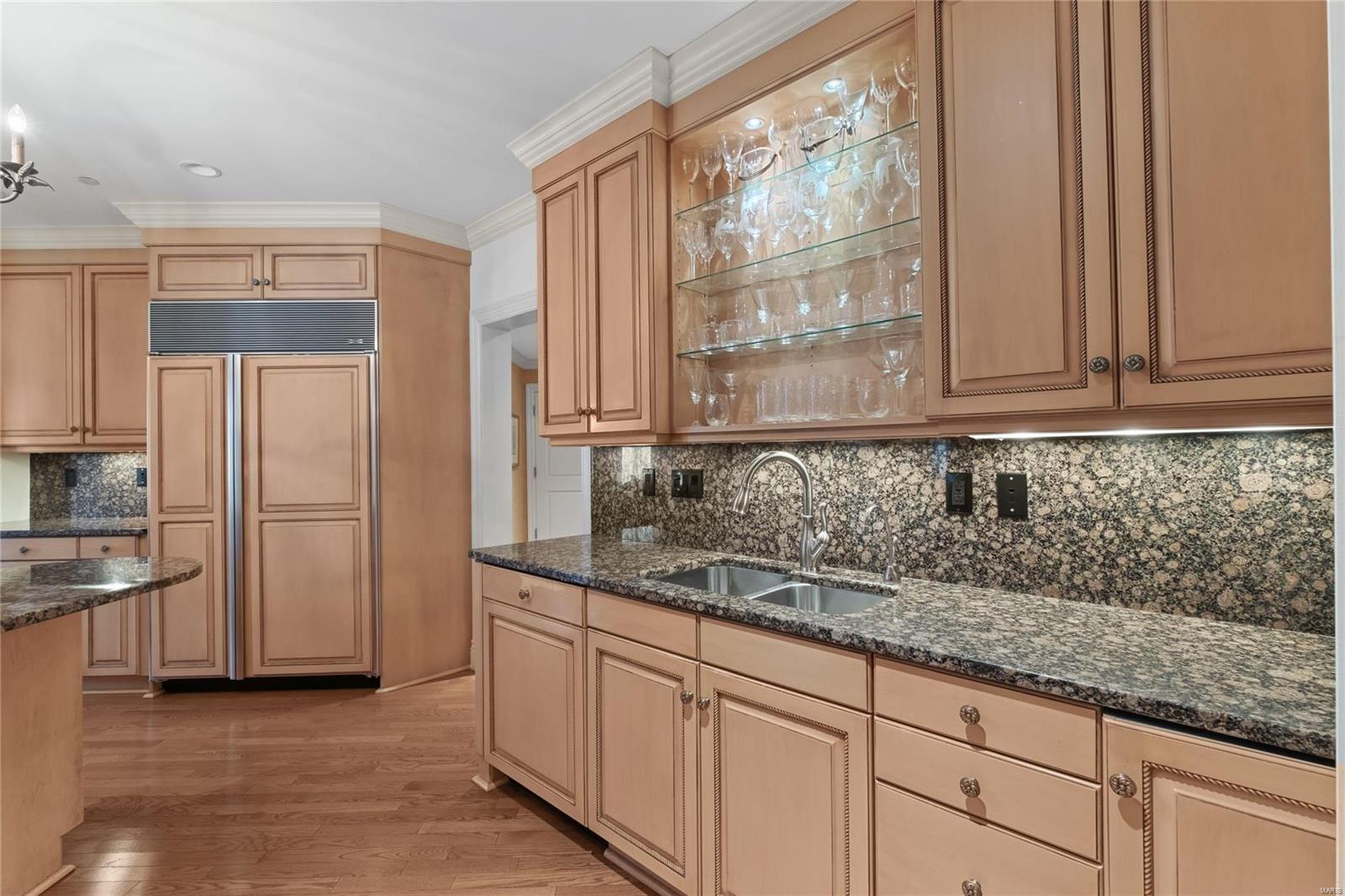 Plaza In Clayton A Condo The - Residential