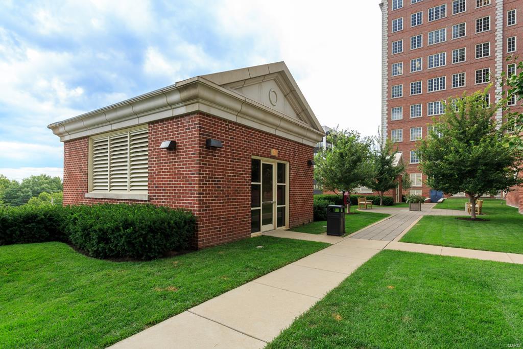 Plaza In Clayton A Condo The - Residential