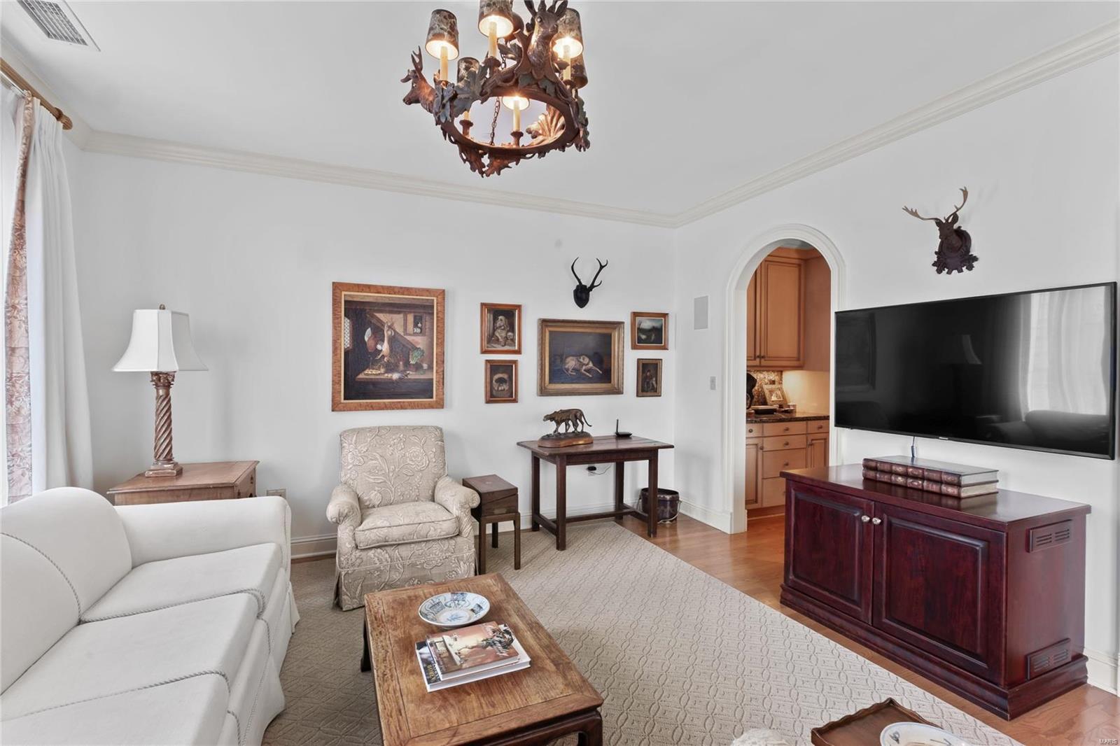 Plaza In Clayton A Condo The - Residential