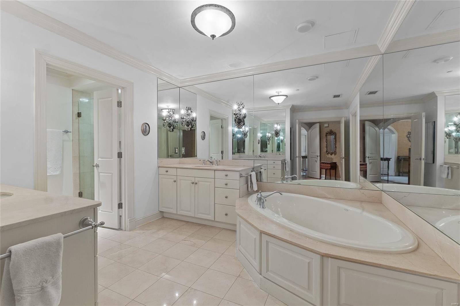 Plaza In Clayton A Condo The - Residential