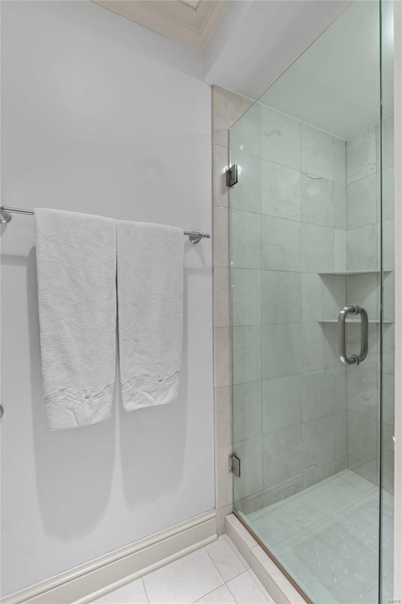 Plaza In Clayton A Condo The - Residential