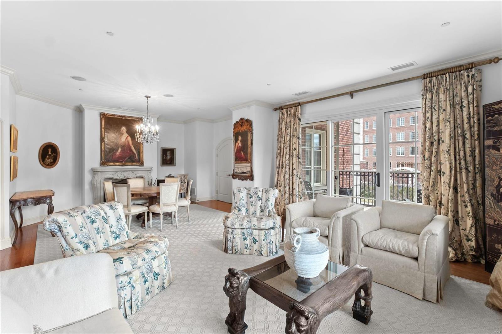 Plaza In Clayton A Condo The - Residential