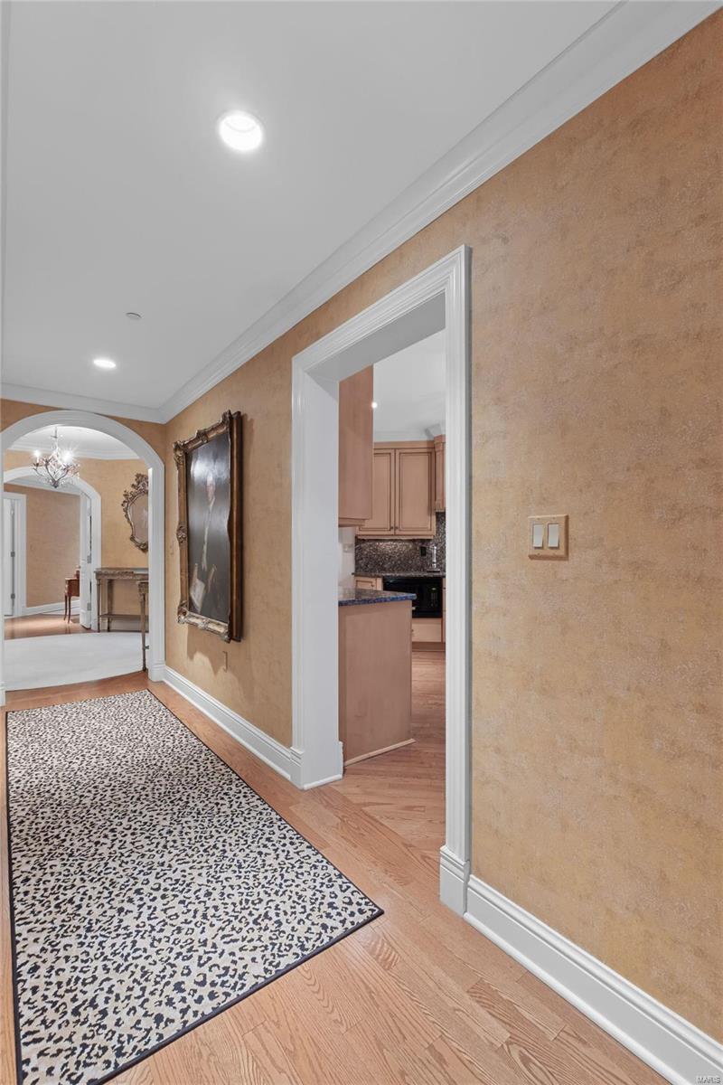 Plaza In Clayton A Condo The - Residential