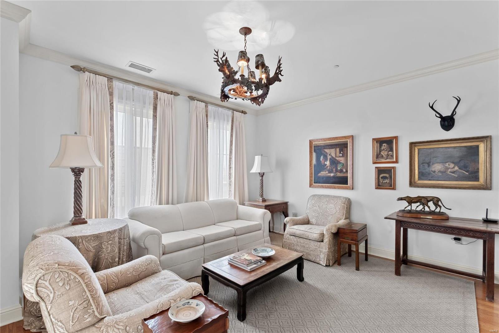 Plaza In Clayton A Condo The - Residential