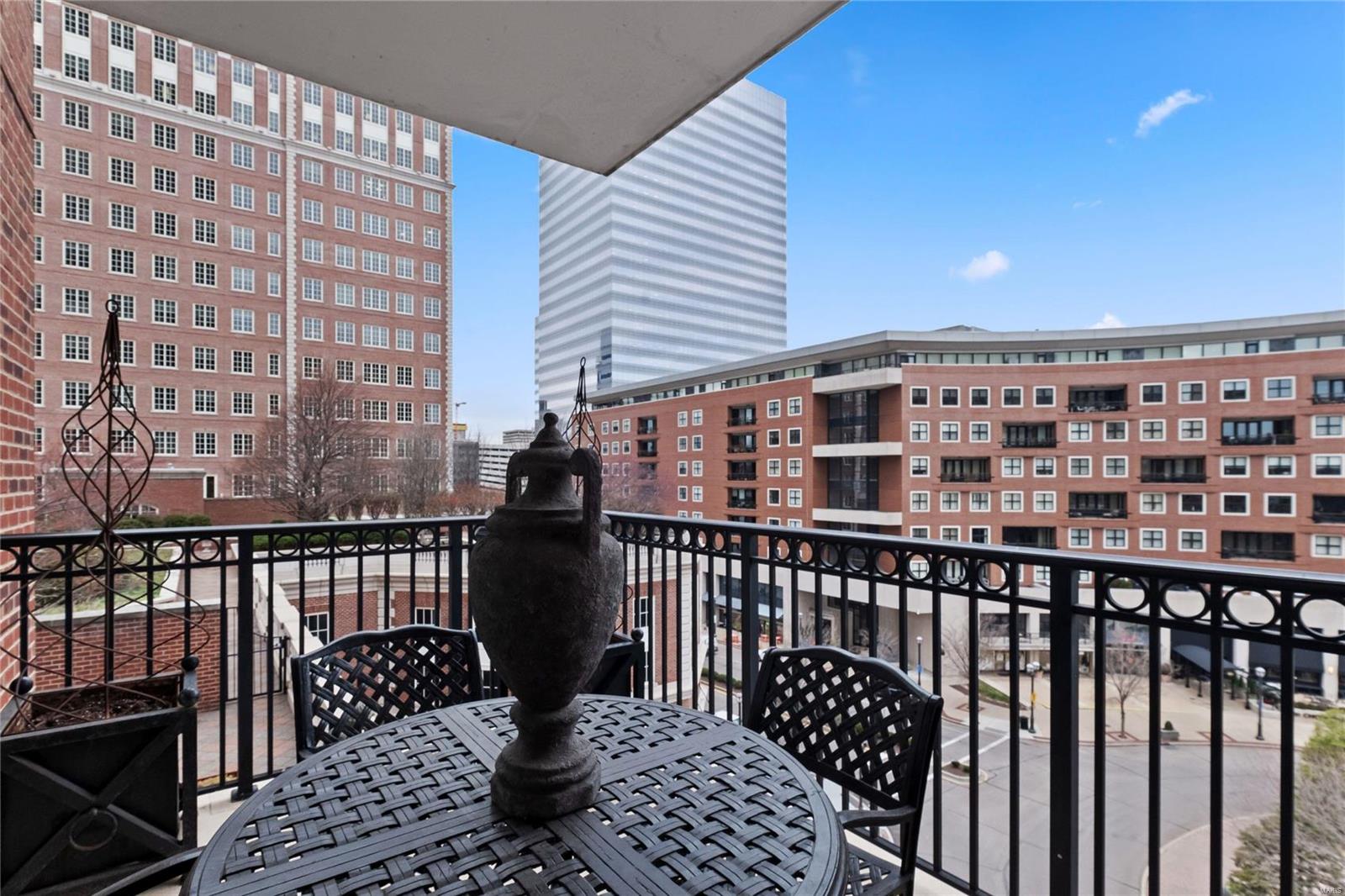 Plaza In Clayton A Condo The - Residential