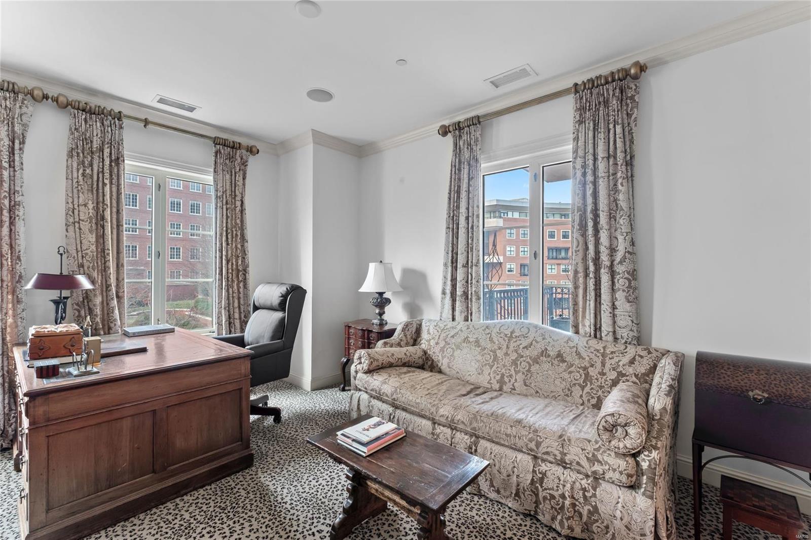 Plaza In Clayton A Condo The - Residential