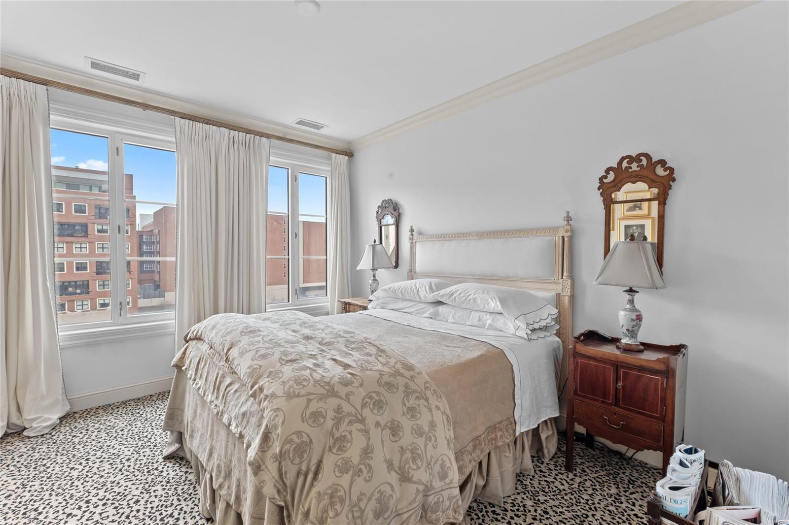 Plaza In Clayton A Condo The - Residential