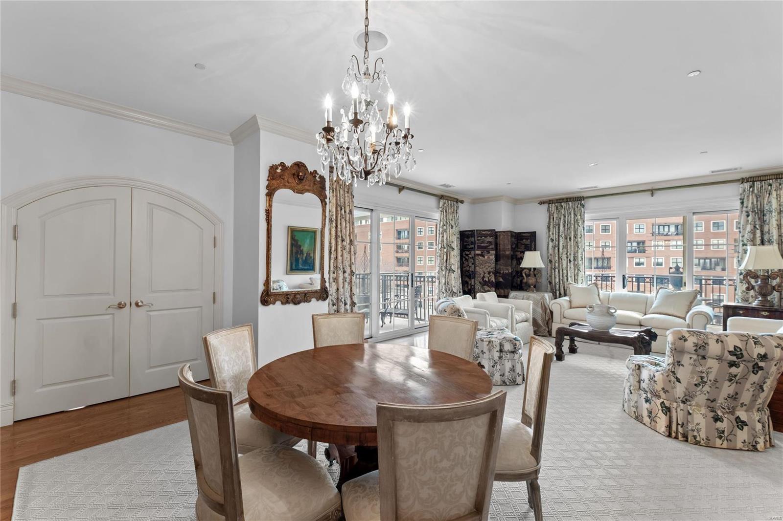 Plaza In Clayton A Condo The - Residential