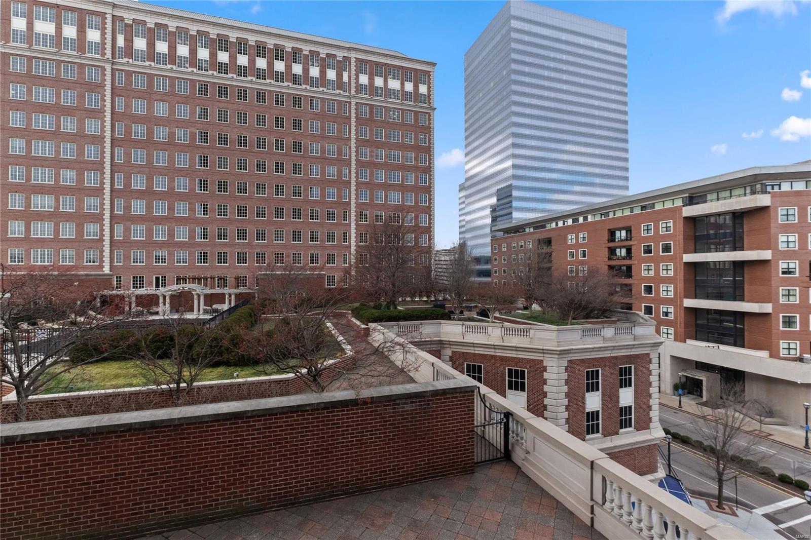 Plaza In Clayton A Condo The - Residential