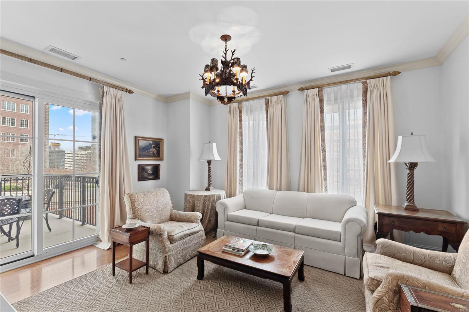 Plaza In Clayton A Condo The - Residential