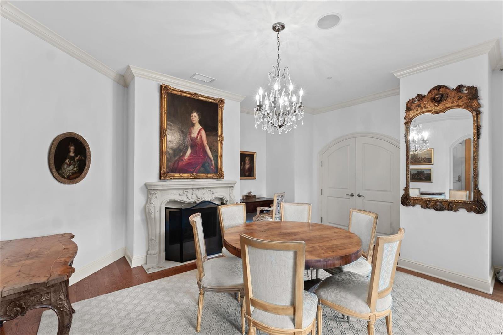 Plaza In Clayton A Condo The - Residential