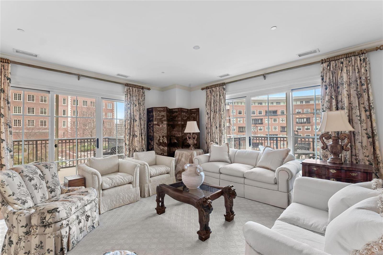 Plaza In Clayton A Condo The - Residential