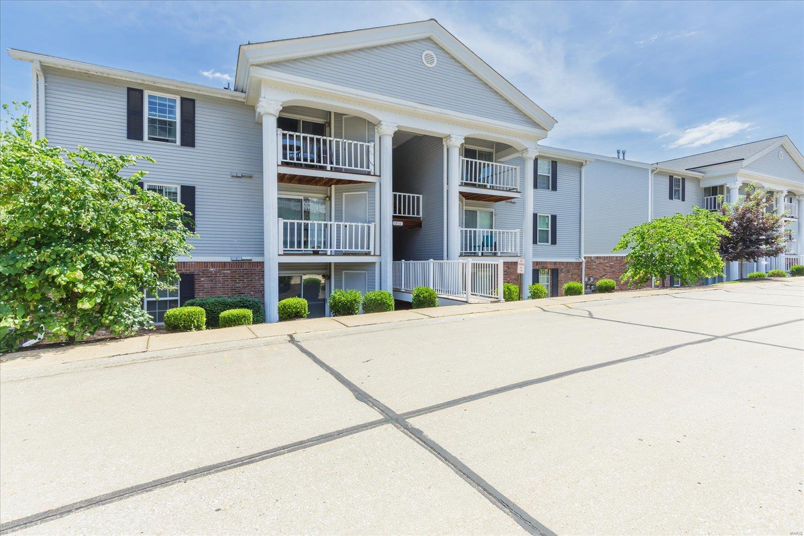 Creve Coeur Crossing - Residential