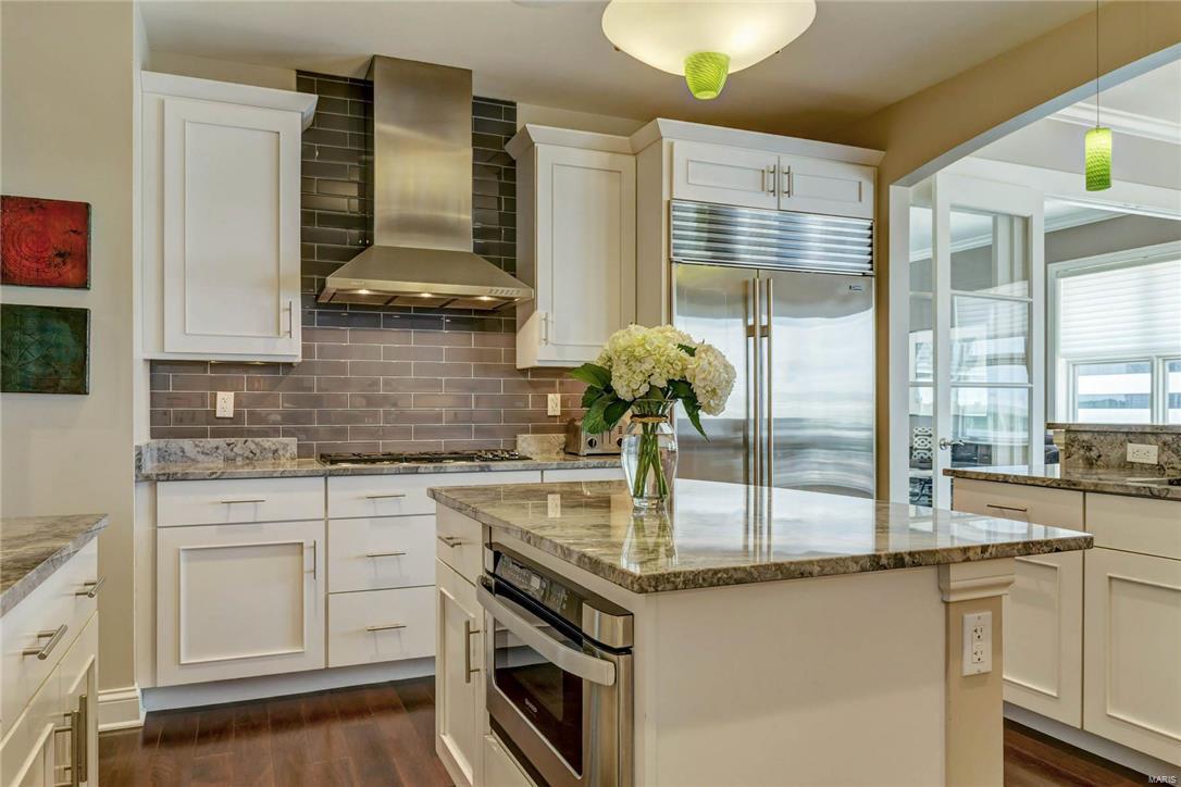 Crescent Condo - Residential